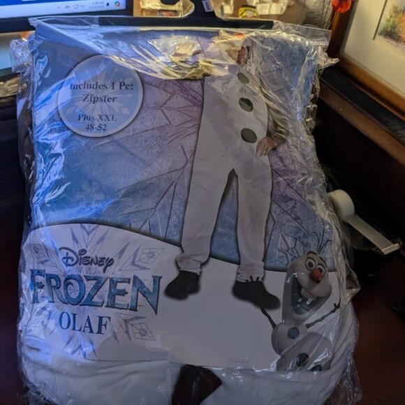 DISNEY FROZEN- OLAF - Picture 1 of 3